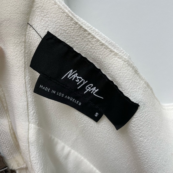 Nasty Gal Peplum Halter in White - Picture 4 of 4